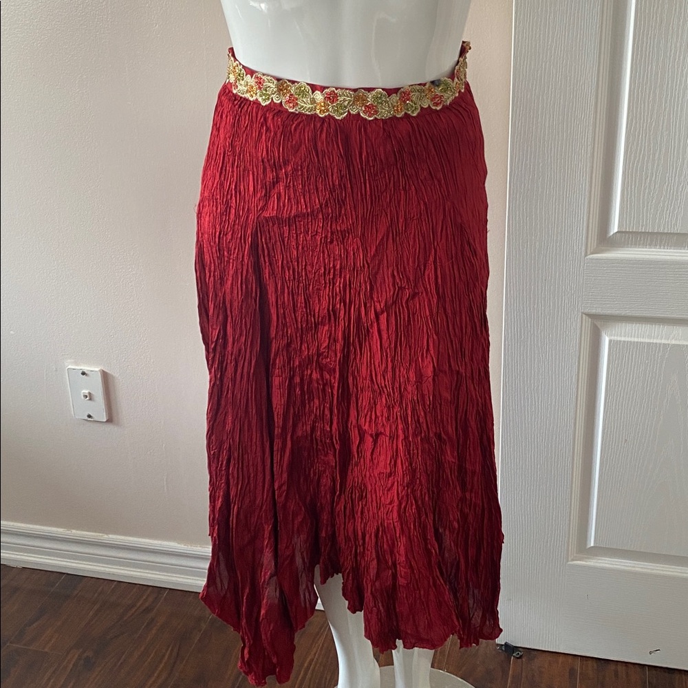 Elegant burgundy Pleated Skirt M